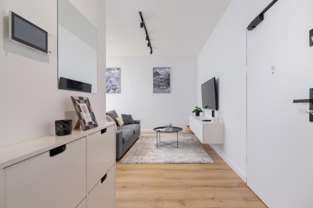 Luxurious Apartment Rakowicka Krakow By Renters Prestige Buitenkant foto