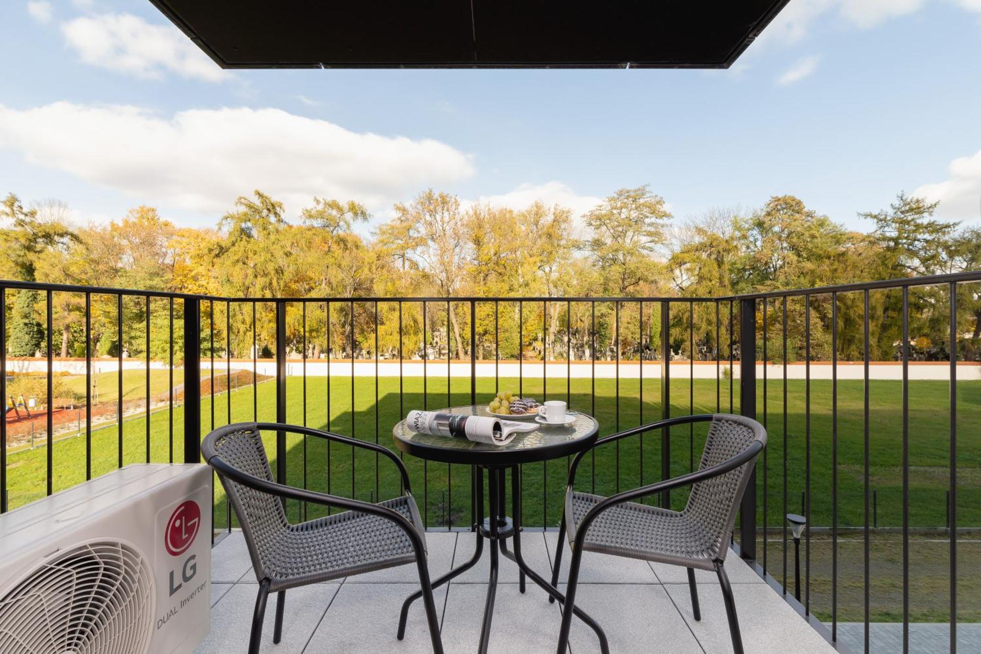 Luxurious Apartment Rakowicka Krakow By Renters Prestige Buitenkant foto